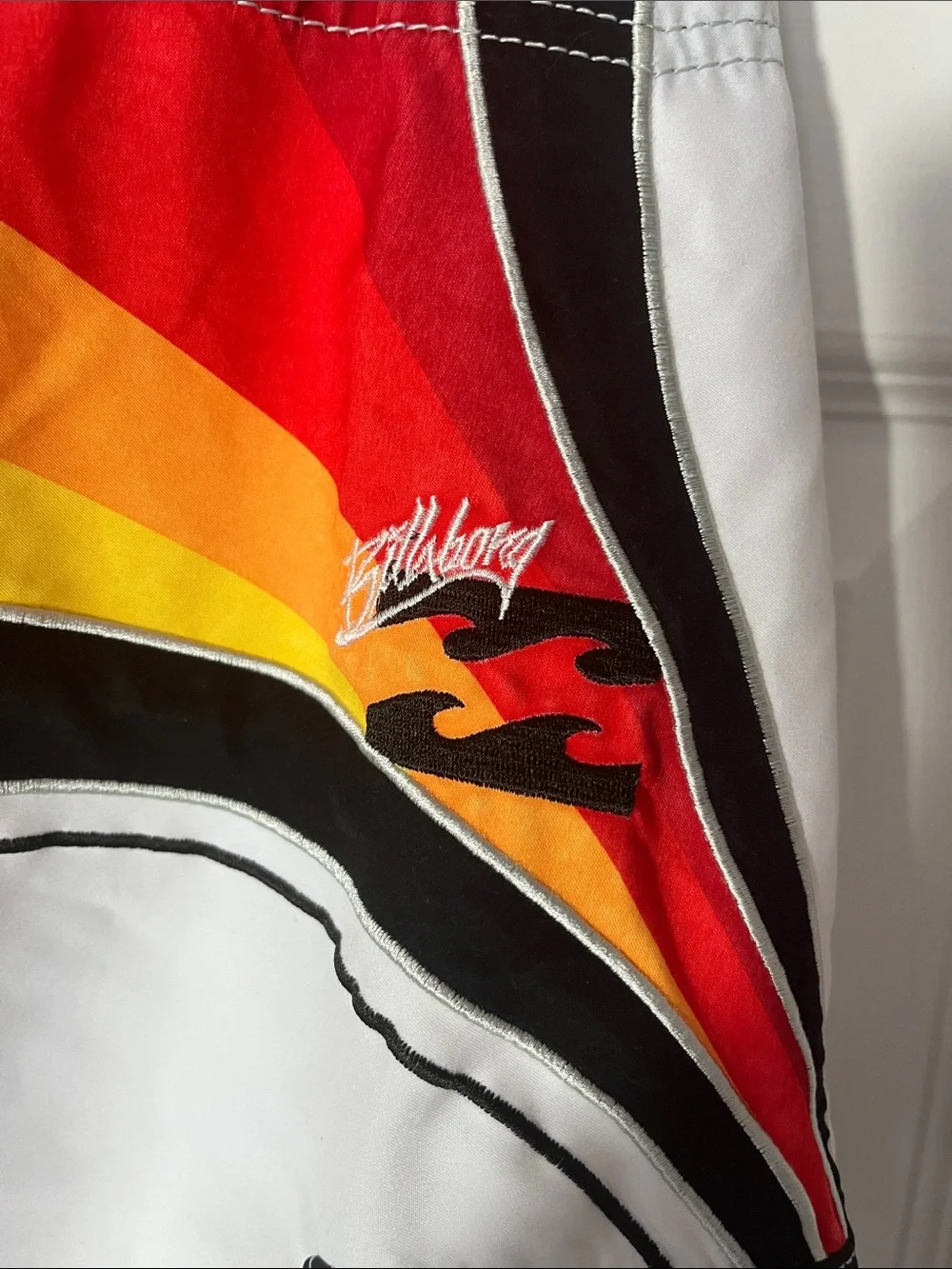 Billabong Y2K VTG  board shorts OCC retro rainbow sunset stripe embroidered 36